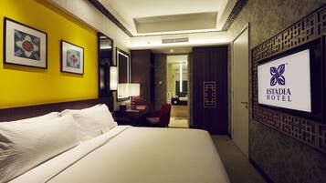 Deluxe Suite, 2 Bedrooms, City View (Estadia Deluxe Suite)