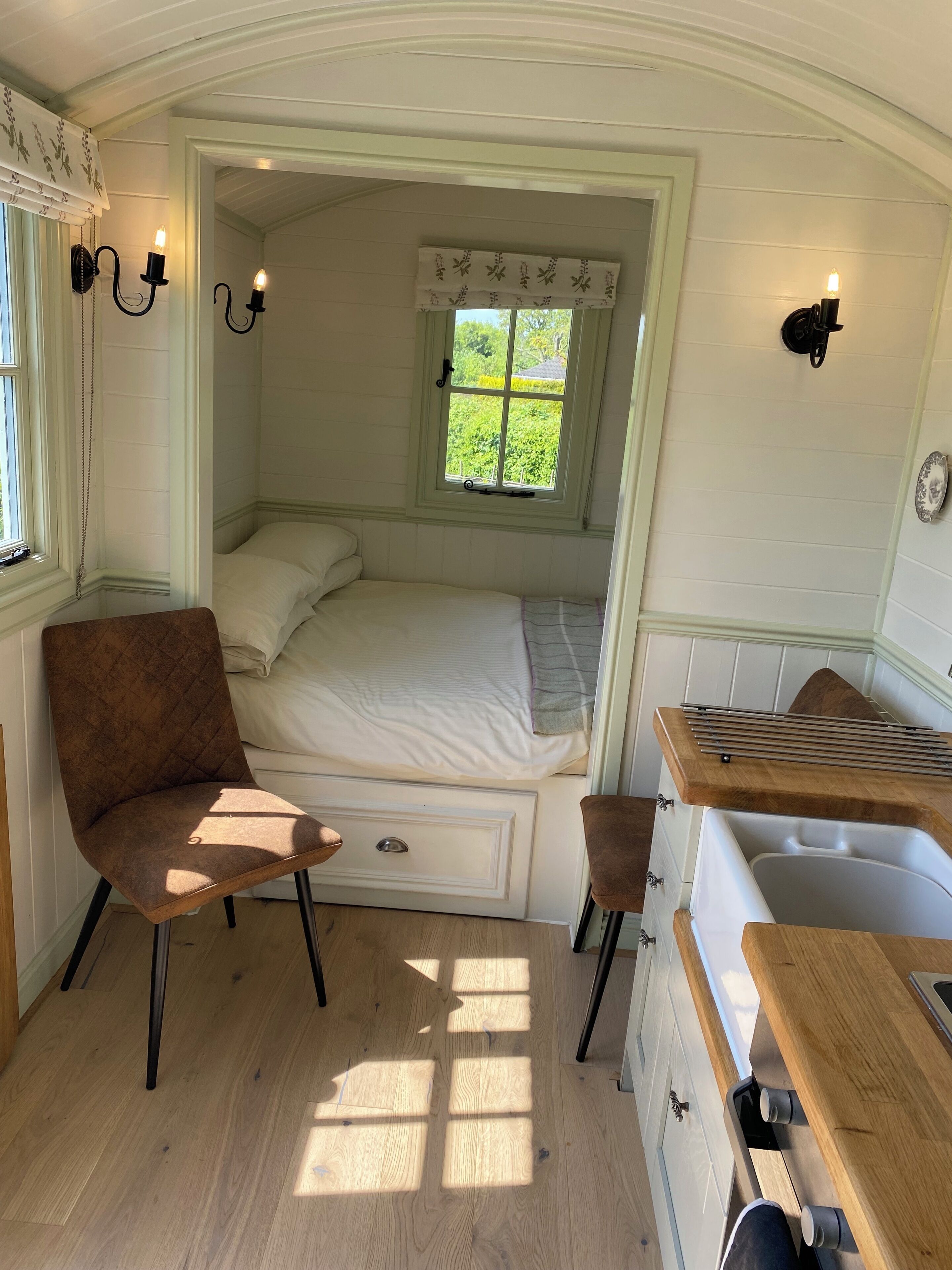 Standard Cabin (Norfolk Horn Hut) | Bed sheets