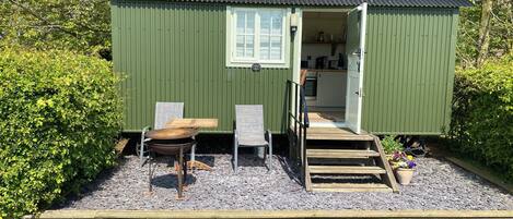 Standard Cabin (Norfolk Horn Hut) | 1 bedroom, bed sheets