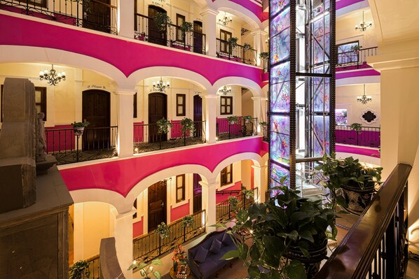 Interior - Casona María (Puebla)