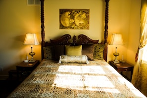 Signature Room, 1 Queen Bed (The Chamber)