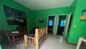 Ảnh chưa phân loại, 3 trong số 33 ảnh, nút