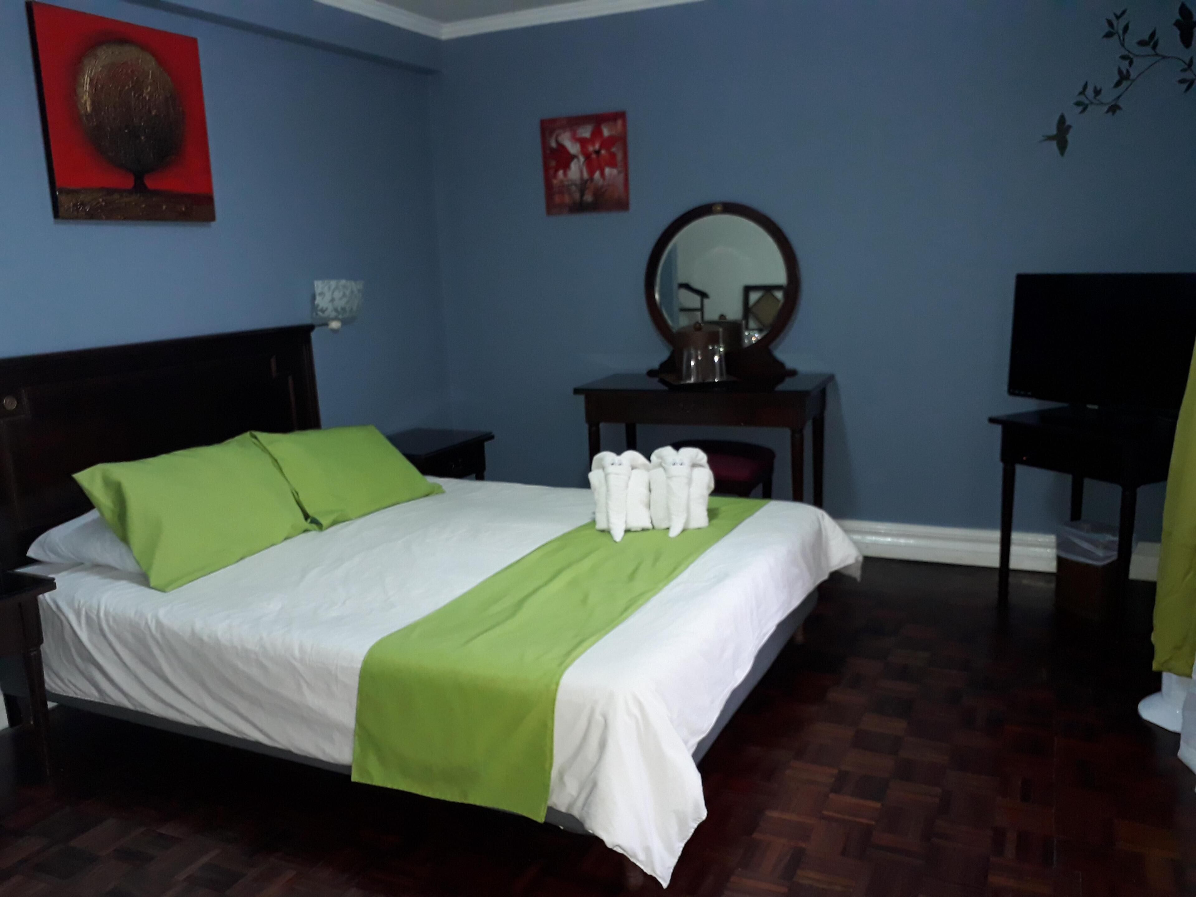In-room safe, desk, cribs (surcharge), WiFi (free)