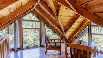 Cabin, Garden View | Living area