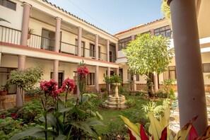 Property grounds - Hotel Independencia (Sucre)