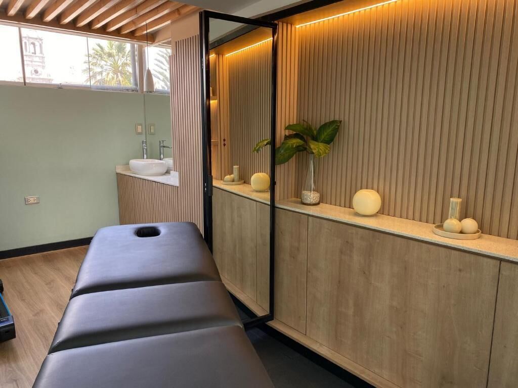 Massage dans la chambre