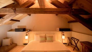 Lekil Luxury Suite Room | 1 bedroom, premium bedding, in-room safe, soundproofing