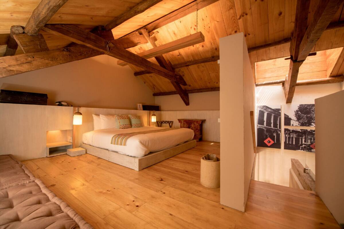 Lekil Luxury Suite Room | Premium bedding, in-room safe, soundproofing
