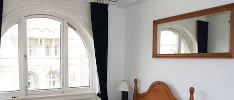 2 bedrooms, free WiFi