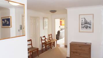 2 bedrooms, free WiFi