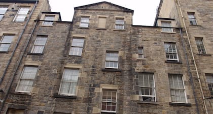 Niddry Street Apartments