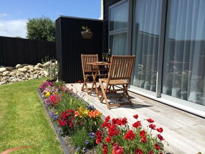 Suite Studio, bain à remous, vue jardin