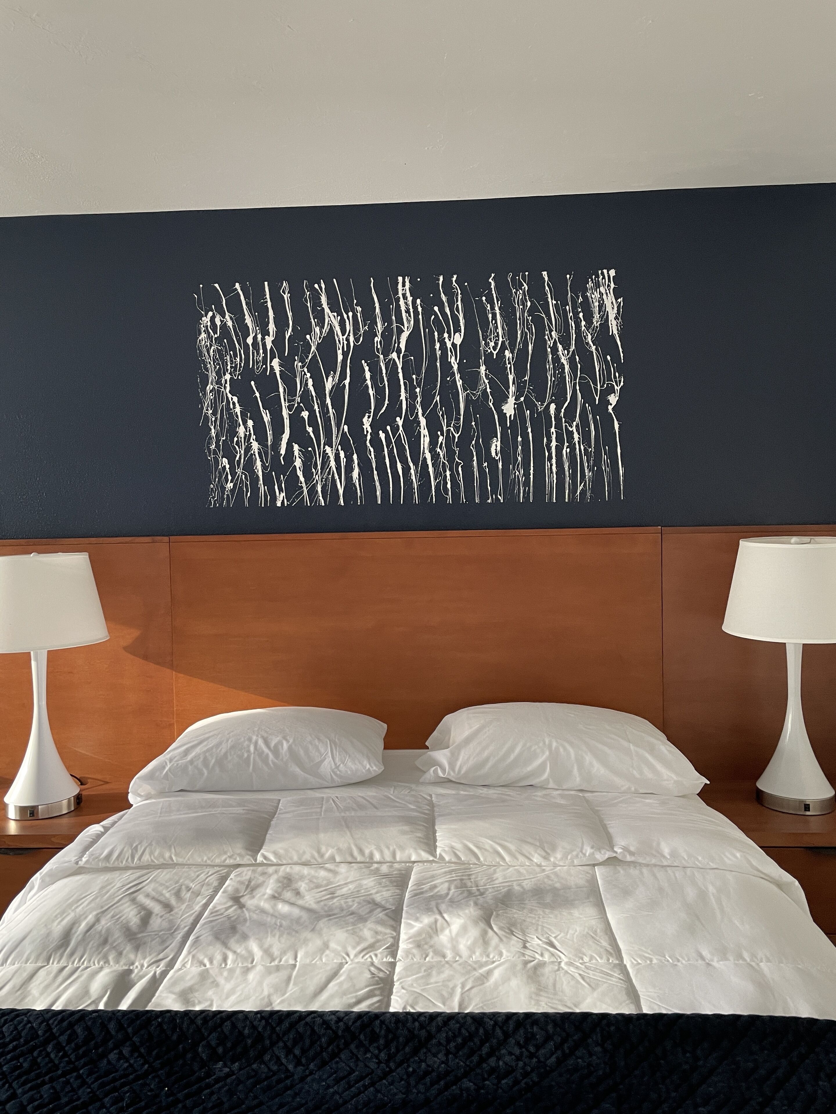 Kamar, ensuite (Single Queen) | Meja kerja, tirai kedap cahaya, Wi-Fi gratis, dan seprai linen