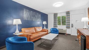 Suite, 1 King Bed (2 Rooms) | Desk, blackout drapes, free WiFi, bed sheets