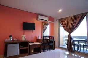 Setrika/meja setrika dan Wi-Fi gratis