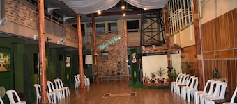 Nikita's Place Hotel