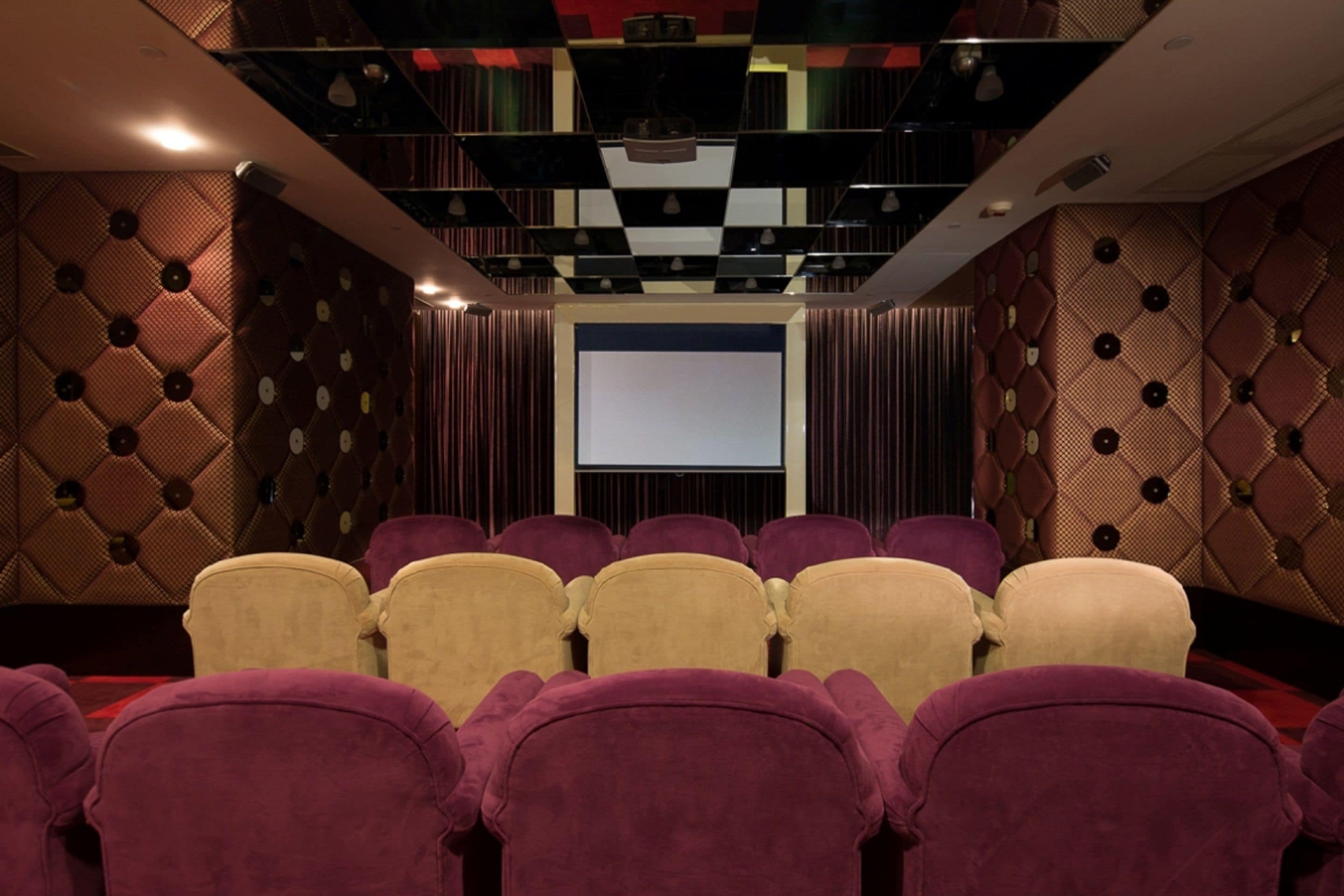 Foto - Kowloon Harbourfront Hotel