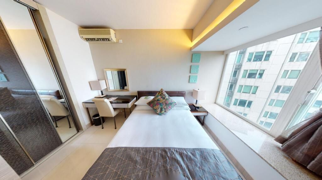 2 Schlafzimmer, Zimmersafe, Schreibtisch, Bügeleisen/Bügelbrett