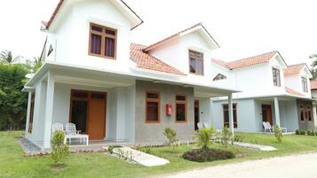 Baduy Condo | ๊ฐ์ค์์ ๋ณด์ด๋ ์ ๋ง