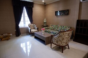 Sala de estar en el lobby