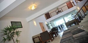 Lobby - Lavendish Okrin Hotel (Kataragama)
