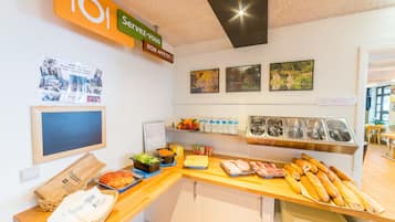 Dagelijks continentaal ontbijt inbegrepen