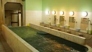 Indoor spa tub