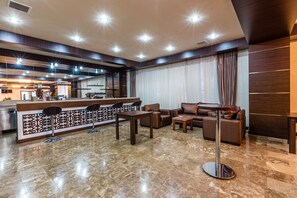 Bar (en la propiedad)