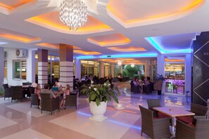 Lobby sitting area - Club Mermaid Village  (Alanya)