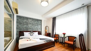 Deluxe Double Room (with Bath) | Premium bedding, minibar, in-room safe, desk - TN Central Hotel (Ho Chi Minh City)