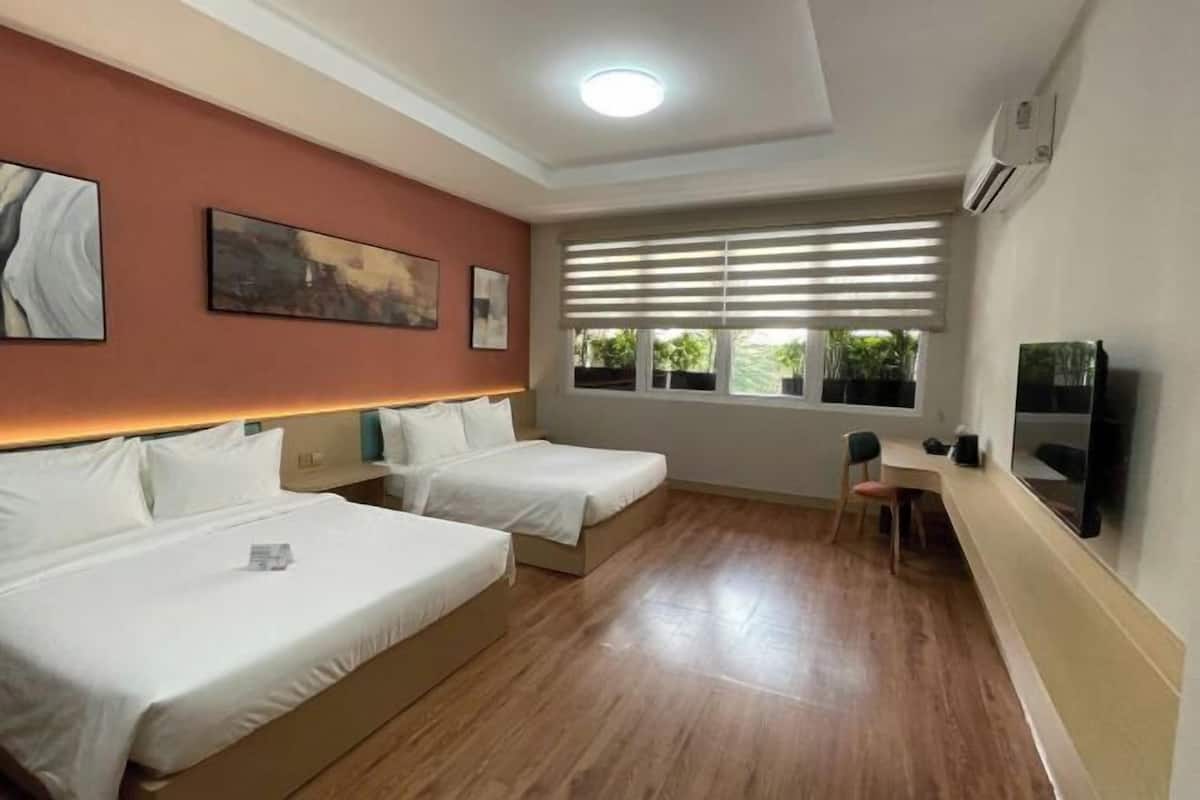 Literie de qualité, minibar, coffre-fort, bureau