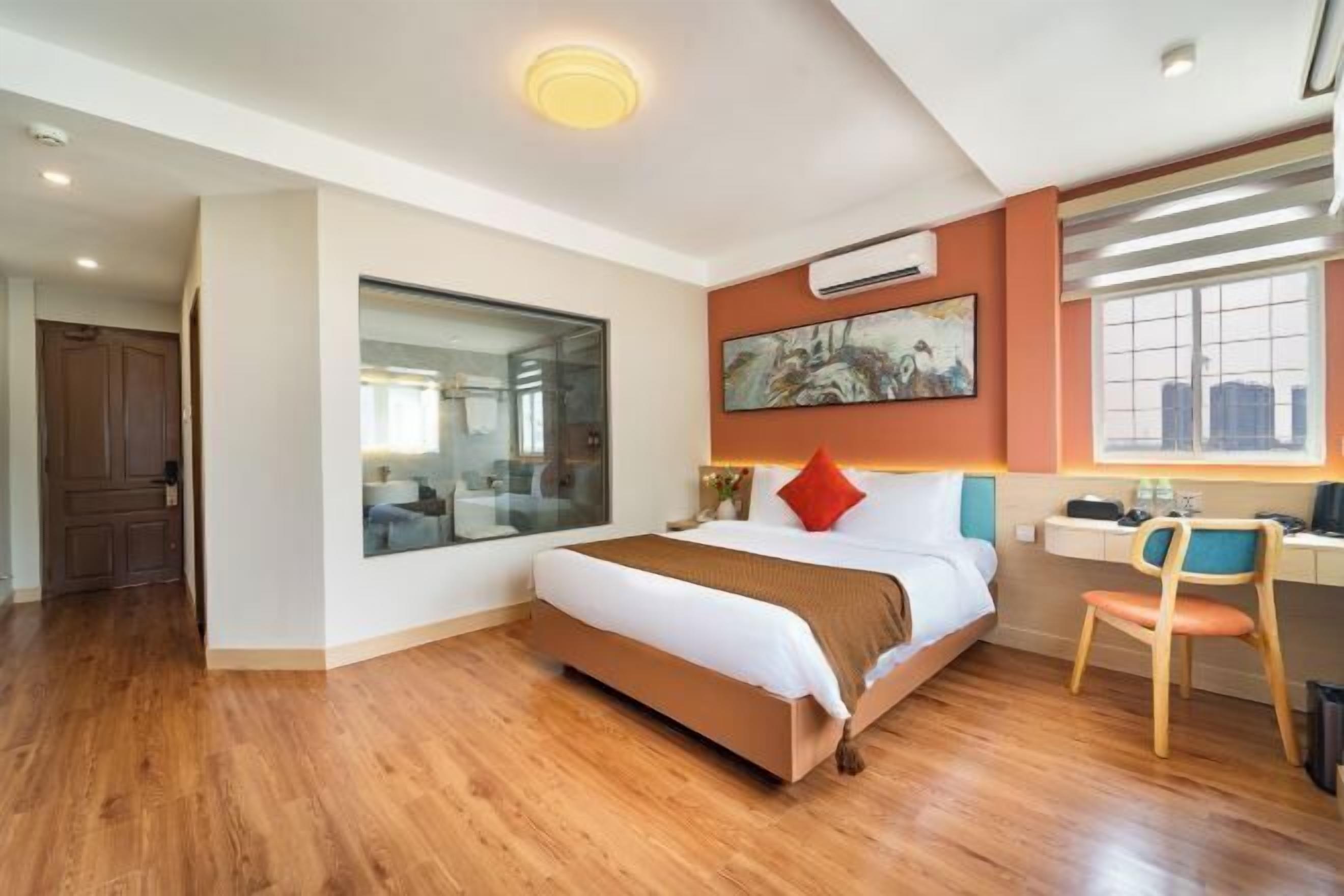Ropa de cama de alta calidad y minibar 