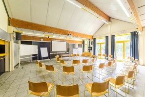 Business center - Auberge de Jeunesse de Namur - Hostel (Namur)