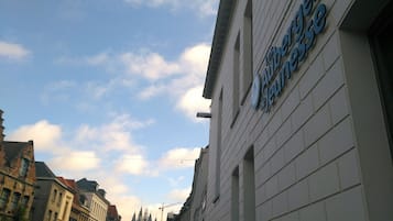 Bagian depan properti