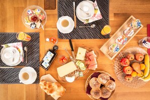 Petit déjeuner buffet