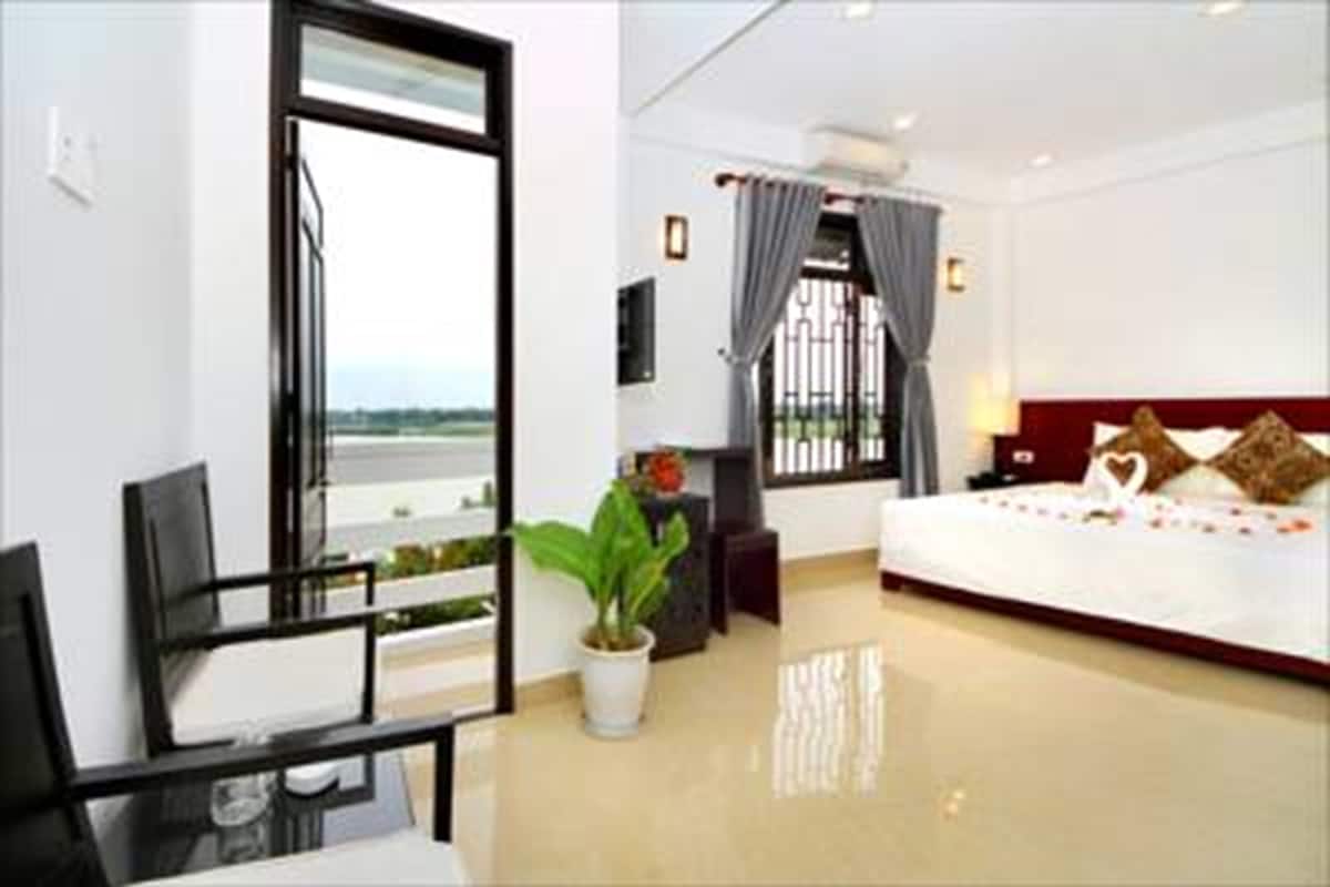 Superior Room, River View