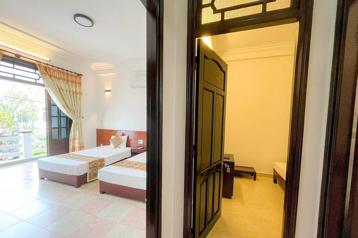 Standard Double Room, River View