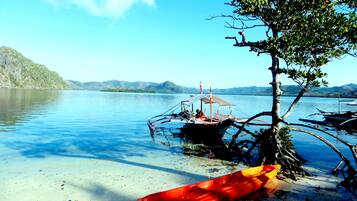 Private beach, white sand, free beach shuttle, sun-loungers