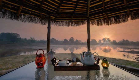 Food and drink. Pench Jungle Camp