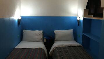 Cunas gratuitas, camas plegables/adicionales y wifi gratis