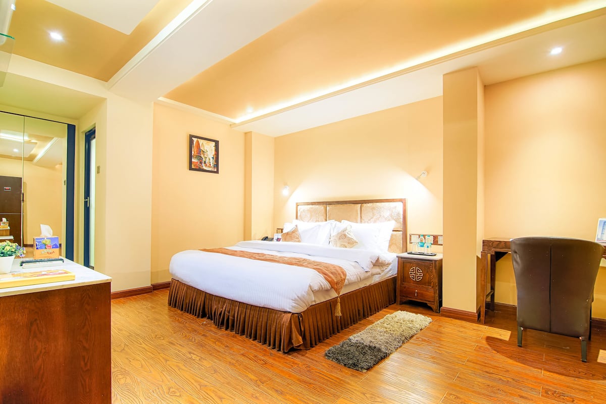 In-room safe, desk, blackout curtains, soundproofing