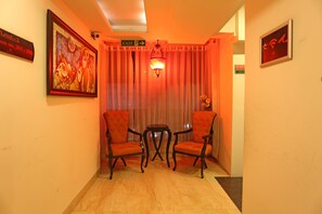 Lobby - Divinity By Audra Hotels (Mathura)