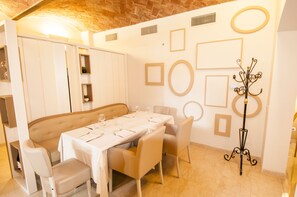 Daily buffet breakfast for a fee - Hotel Villa Maranello (Maranello)