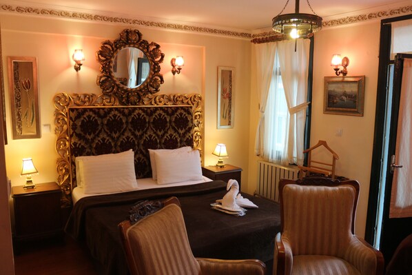 Superior Double or Twin Room, Balcony | Desk, iron/ironing board, free WiFi