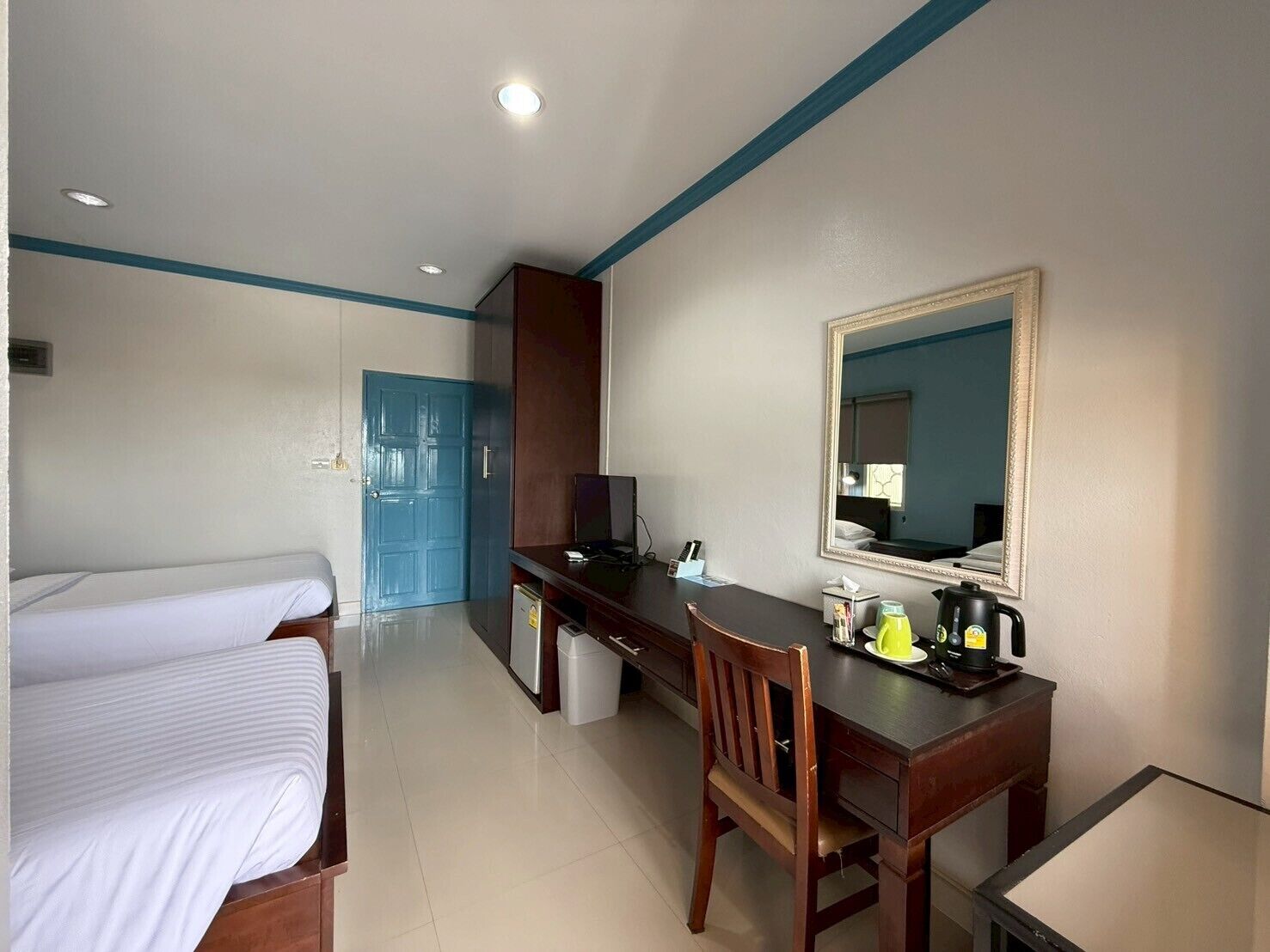 twin room | hypo-allergenic bedding, desk, blackout curtains, free cots/infant beds