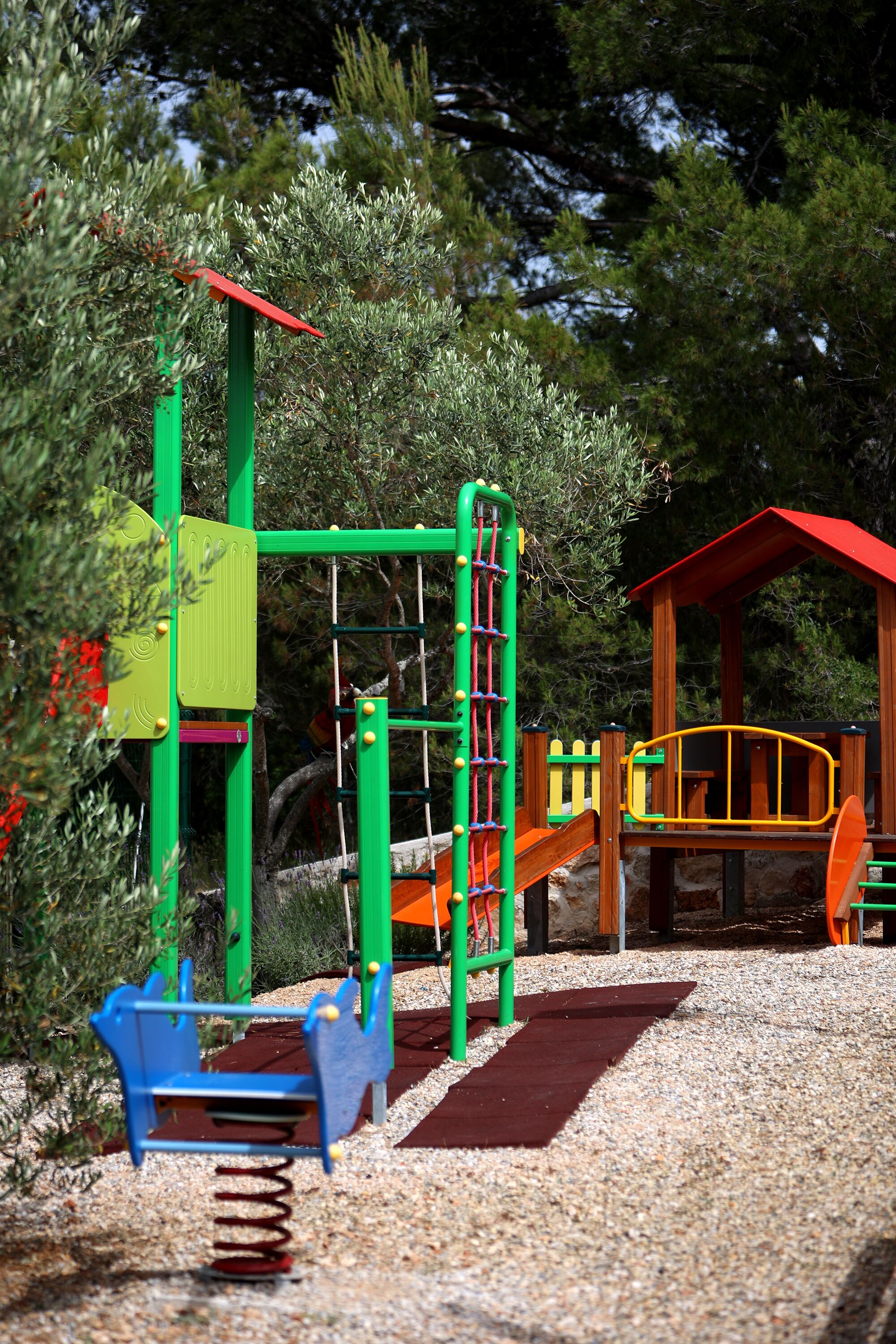 children’s play area – outdoor