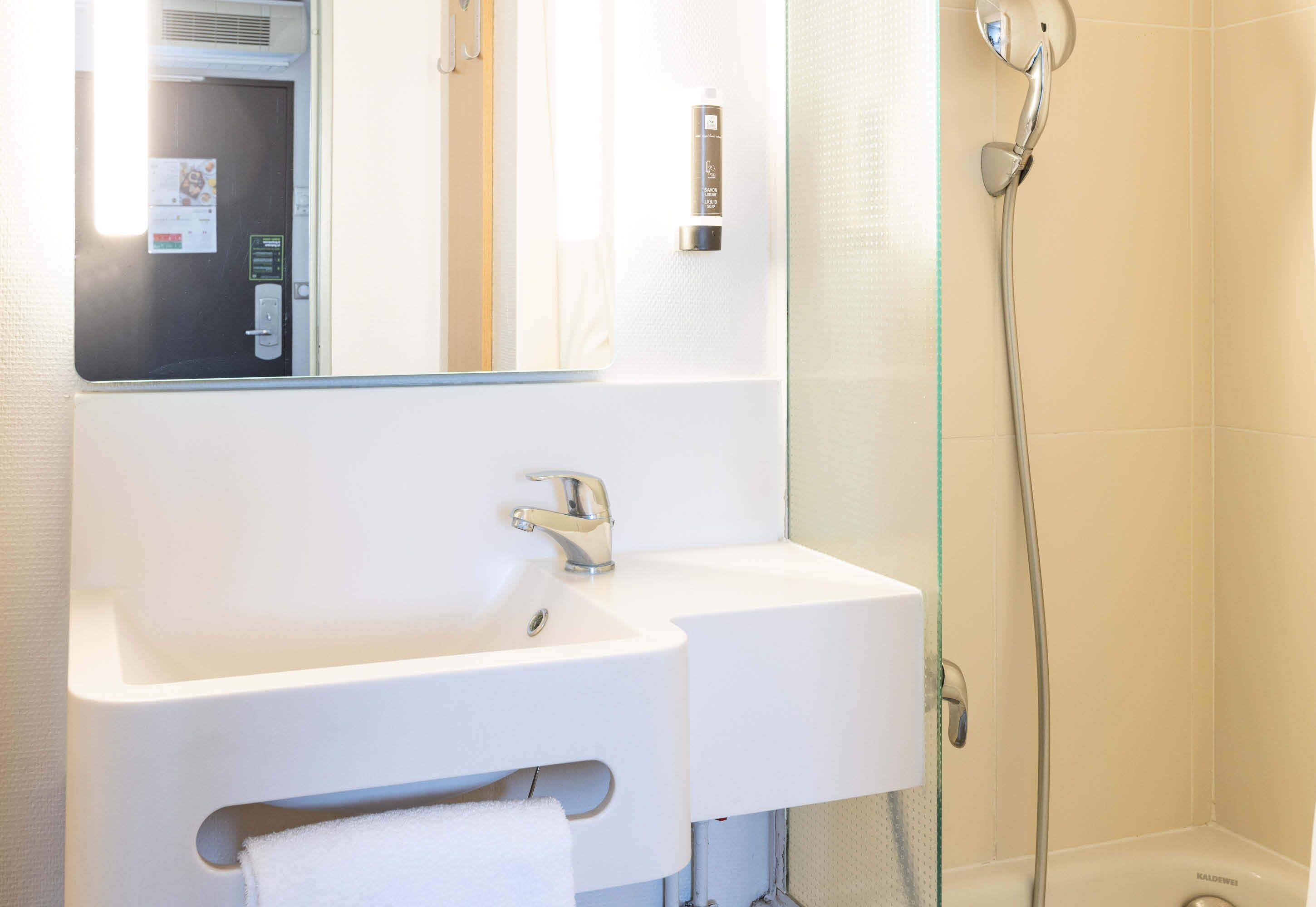 Photo - B&B HOTEL Rennes Nord St Grégoire