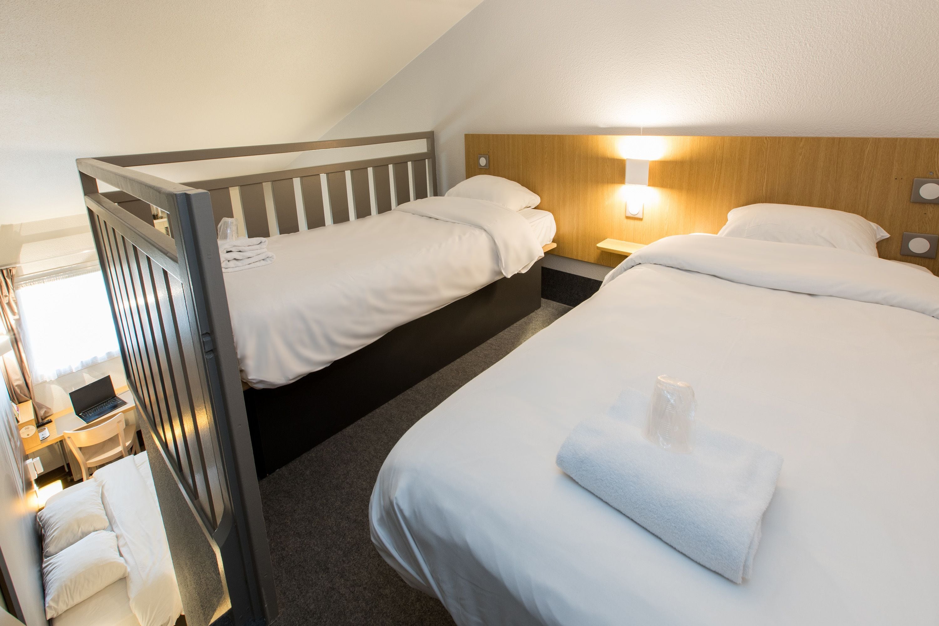 premium bedding, desk, soundproofing, free wifi