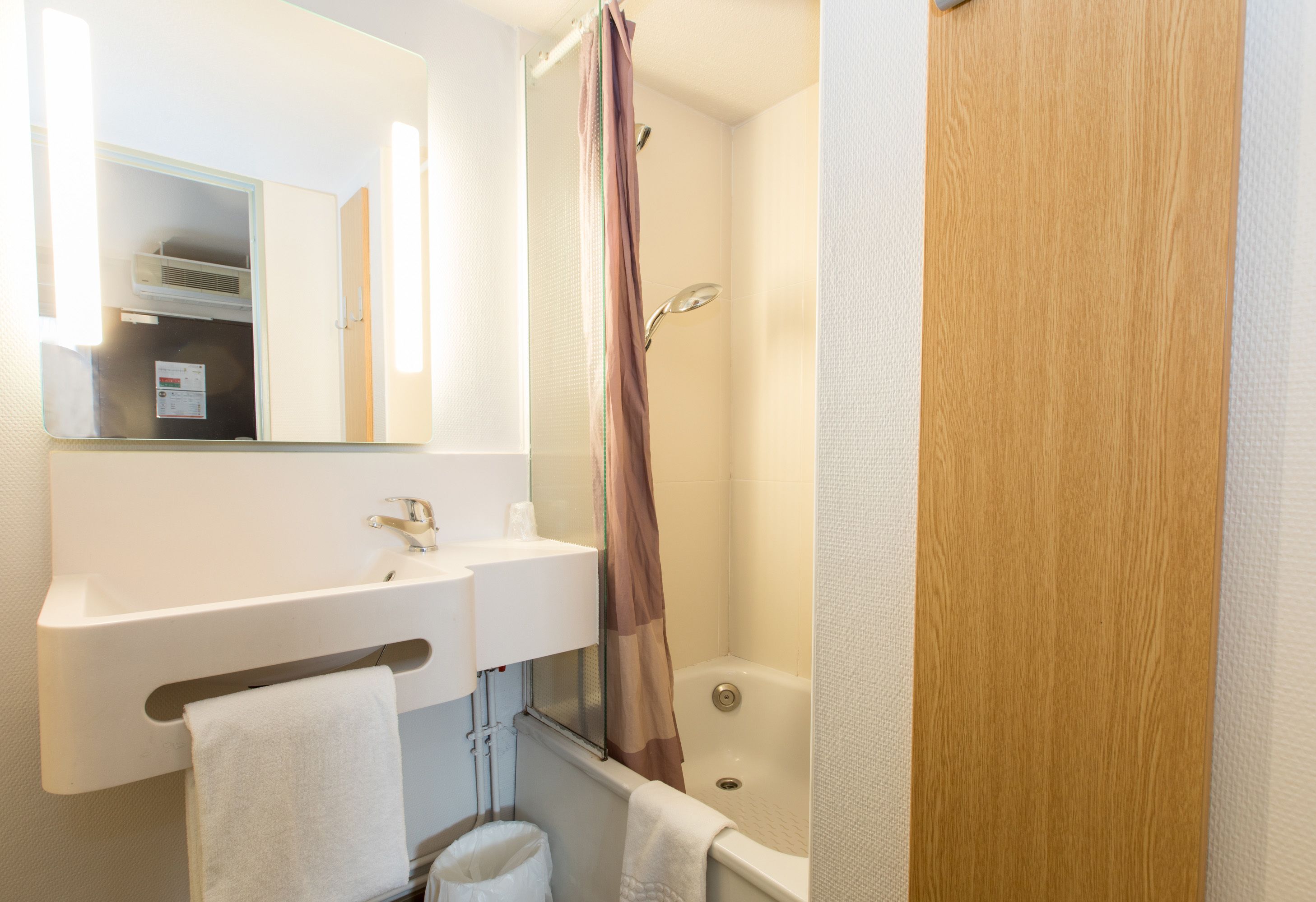 Photo - B&B HOTEL Rennes Nord St Grégoire