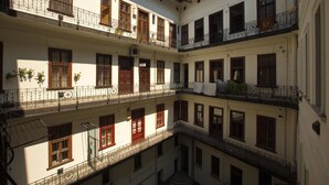 Property grounds - Westend Minihotel (Budapest)